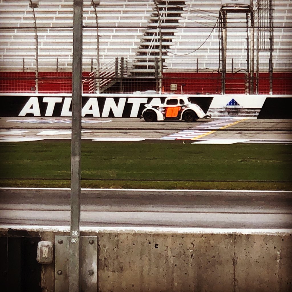 Rough week @atlantamotorspeedway for R8 of Thursday Thunder, finished 4th in points. Started P6 driving up to P2 and the got used as brakes to lose our throttle control that ended our night. Thanks to Noah Cornman and Doug Stevens. <a href="/FoJFoundation/">Friends of Jaclyn</a> <a href="/RaceFace_BD/">Race Face Brand Development</a> @Right_Trailers