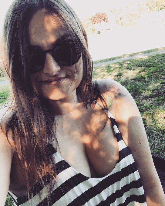 Summer Vibes 🌴 . #sommer #summer #sun #summervibes #happy #holly #m&uuml;nster #emskanal #home #love #germany<a href="/tag/sommer"class="tags">#sommer</a><a href="/tag/summer"class="tags">#summer</a><a href="/tag/sun"class="tags">#sun</a><a href="/tag/summervibes"class="tags">#summervibes</a><a href="/tag/love"class="tags"><span>#love</span></a><a href="/tag/home"class="tags"><span>#home</span></a><a href="/tag/happy"class="tags"><span>#happy</span></a><a href="/tag/germany"class="tags"><span>#germany</span></a><a href="/tag/holly"class="tags"><span>#holly</span></a><a href="/tag/germangirl"class="tags"><span>#germangirl</span></a>