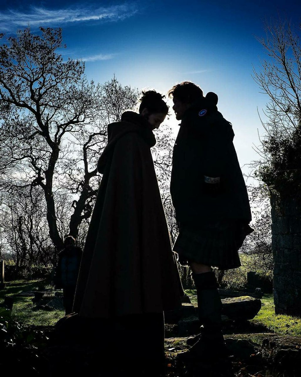 LABalfeHeughan's tweet photo. And I'd give up forever to touch you
'Cause I know that you feel me somehow
You're the closest to heaven that I'll ever be
And I don't wanna go home right now 🥰🌌

#caitrionabalfe
#samheughan https://t.co/N2VcwiJQbc