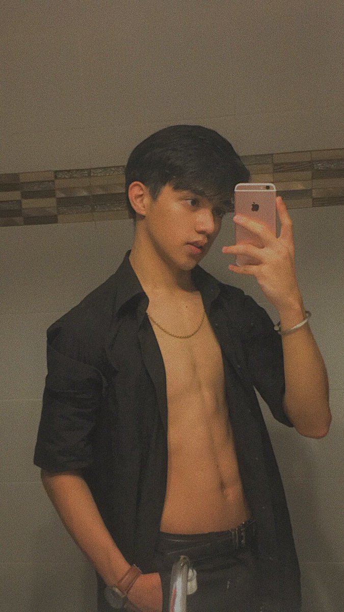 kylllgsp's tweet photo. let's do what we do in your imagination ☁️ https://t.co/vPEka0fPQV