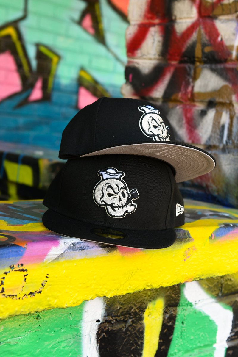 Hat Club Now Available Blackberries Blueberries And The Chamucos Studio Dead Sailors 59fiftys T Co 1wydjmiged T Co M859cidikz