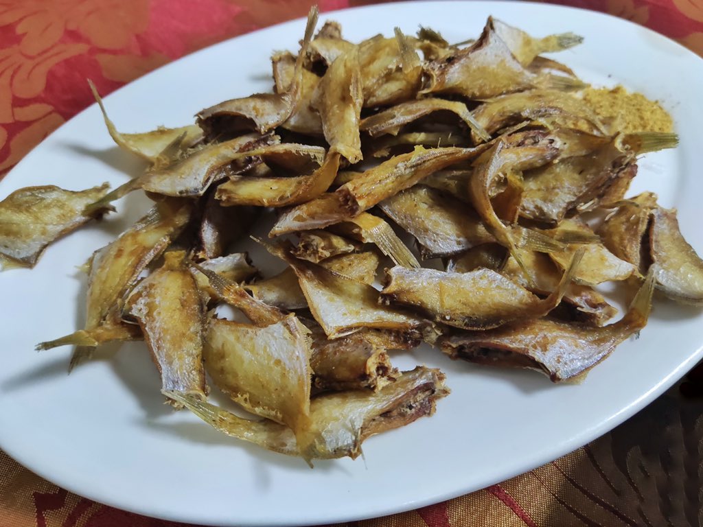 lin_sunlight's tweet photo. The perspective of my phone, enjoy the street stalls in Beihai, love the Beihai local food…  #Beihai #China #travel #emotion #emotional #life #lifestyle #food #photography #streetphotography #foodphotography https://t.co/l7Miyt2EiU