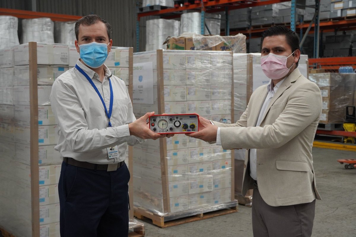 Economia_NL's tweet photo. Agradecemos el donativo que la empresa Smiths Medical realizó.

Se entregaron a la Secretaría de Salud de Nuevo León:
✅70,000 catéteres
✅90 circuitos para respiración con ventilador
✅2 ventiladores
✅40,000 cubre bocas

¡ G R A C I A S !

#EconompiayTrabajo #Covid19 #Donativo https://t.co/I5nptXng3a