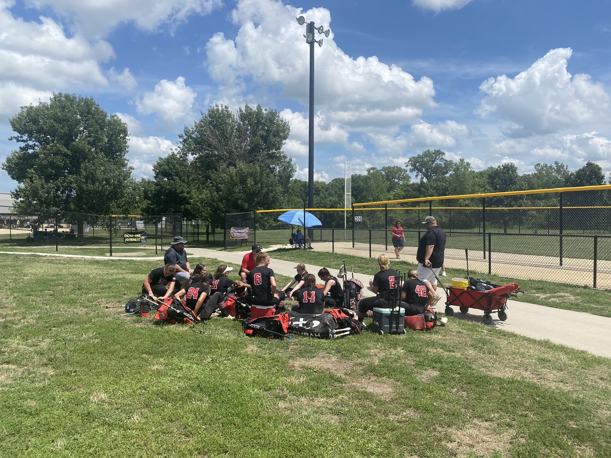 NWA_02_Select's tweet photo. What an awesome way to start and end the season.   Started with a huge win in OKC and ended with a 7th place finish in the National Championship in KC against some amazing competition.   Way to go ladies!! https://t.co/GStZlzgVcq