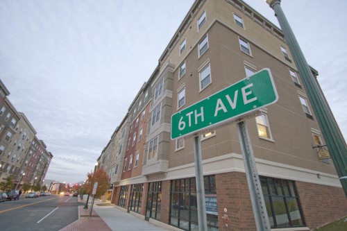 City_Station's tweet photo. Move in day is just around the corner! If you are a new resident make sure you are checking your email for your move-in day time slot. As always, we are looking forward to your arrival and we are eager to make your RPI experience a suite one! #suitelife #RPI #troy #enjoytroy https://t.co/7wQRlqFfPr