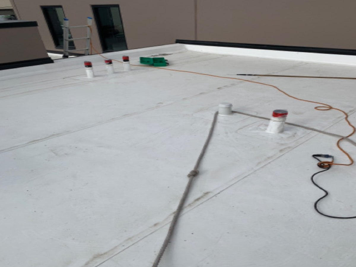 timkikot's tweet photo. An awesome install by JR Roofing in Chilliwack, BC. Another @durolast roof in the valley! 
#FridayFeeling #BCDay https://t.co/kvqFBsOKWm
