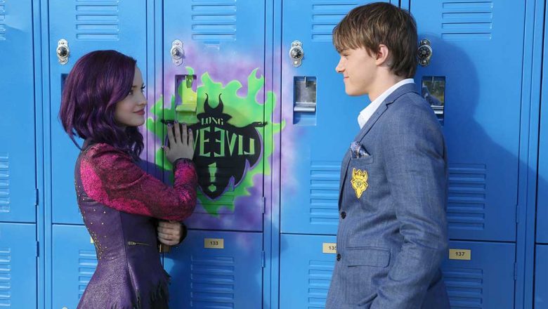 DisneyD23's tweet image. Every single way to throw a wicked celebration for the 5th anniversary of Disney's Descendants on @DisneyChannel: bit.ly/2BPS2qg #DisneyMagicMoments