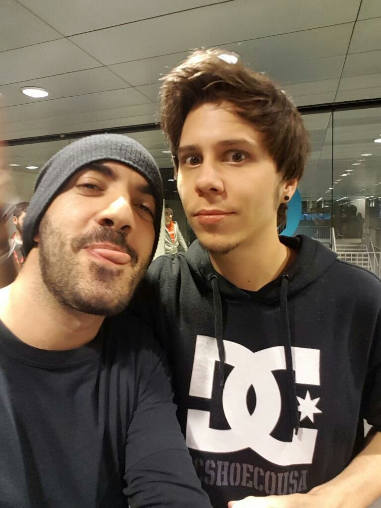 JesusAl33624852's tweet photo. @SoniaZubiaga @labananasad Esta foto es la parece según en cine no sean pendejas ay personas que saben de edición https://t.co/O4DH848cUJ