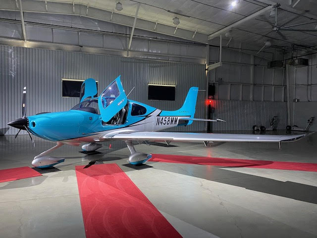 JATOAviation's tweet photo. Another brand new Cirrus SR20 G6 is joining our rental and flight training fleet! You’re going to love flying N458MM #cirrusaircraft #cirruslife #cirrusflighttraining https://t.co/fzYsOpSqC7