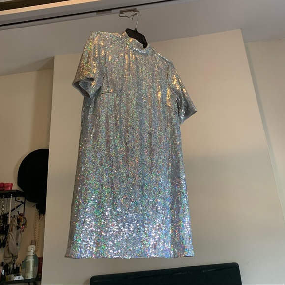 SSqueekie's tweet photo. So good I had to share! Check out all the items I'm loving on @Poshmarkapp #poshmark #fashion #style #shopmycloset #hm #forever21 #merkury: https://t.co/g9Gy3yPLmV https://t.co/BNfYtmedmP