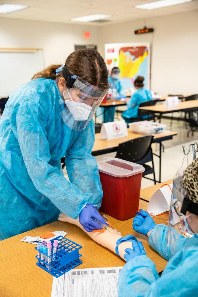 accdistrict's tweet photo. Get on the FAST TRACK with a career in phlebotomy! ACC's program has
1️⃣ 100% job placement rate after graduation
2️⃣ 100% board of certification pass rate
3️⃣ We're 1 of only 2 nationally accredited programs in TX
4️⃣  You can complete in 3 months
https://t.co/PozSnqrun6 https://t.co/szEyecM1V2