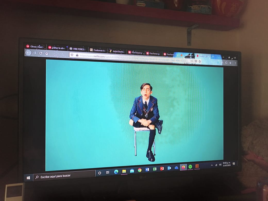 Wasylberto's tweet photo. Vamos a ver ahora que chingados hicieron los umbrelos en esta segunda tempo.

#UmbrellaAcademy2 https://t.co/HhgSdQMYsR