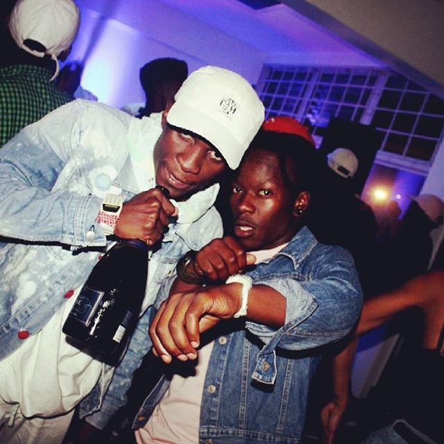 suupzulu's tweet photo. Umsebenzi ka last number #Throwback #DTT OUT NOW #KwaiiTuckShop sivulile for business #Kwaito #townshiplifestyle #Isghubu #Inkunzi #BhlomingtonEp #ImaliNaboLove https://t.co/ybiG047u6P