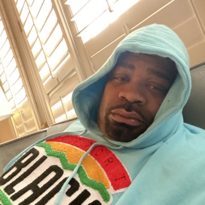 deuce817's tweet photo. #NewProfilePic https://t.co/CVpZu5U0VK