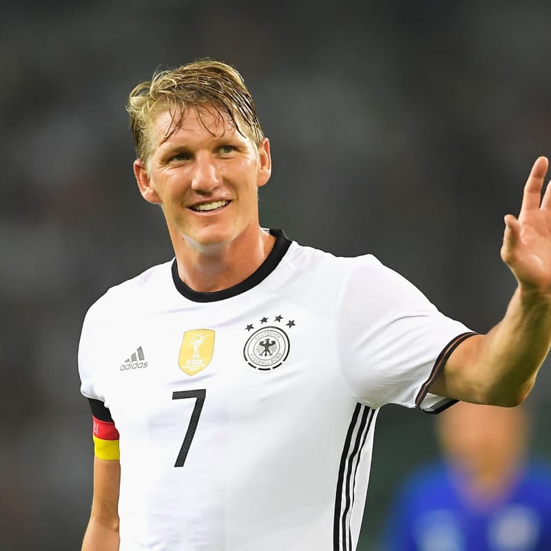 Happy birthday to the German hero Bastian Schweinsteiger. Danke Schweini.   