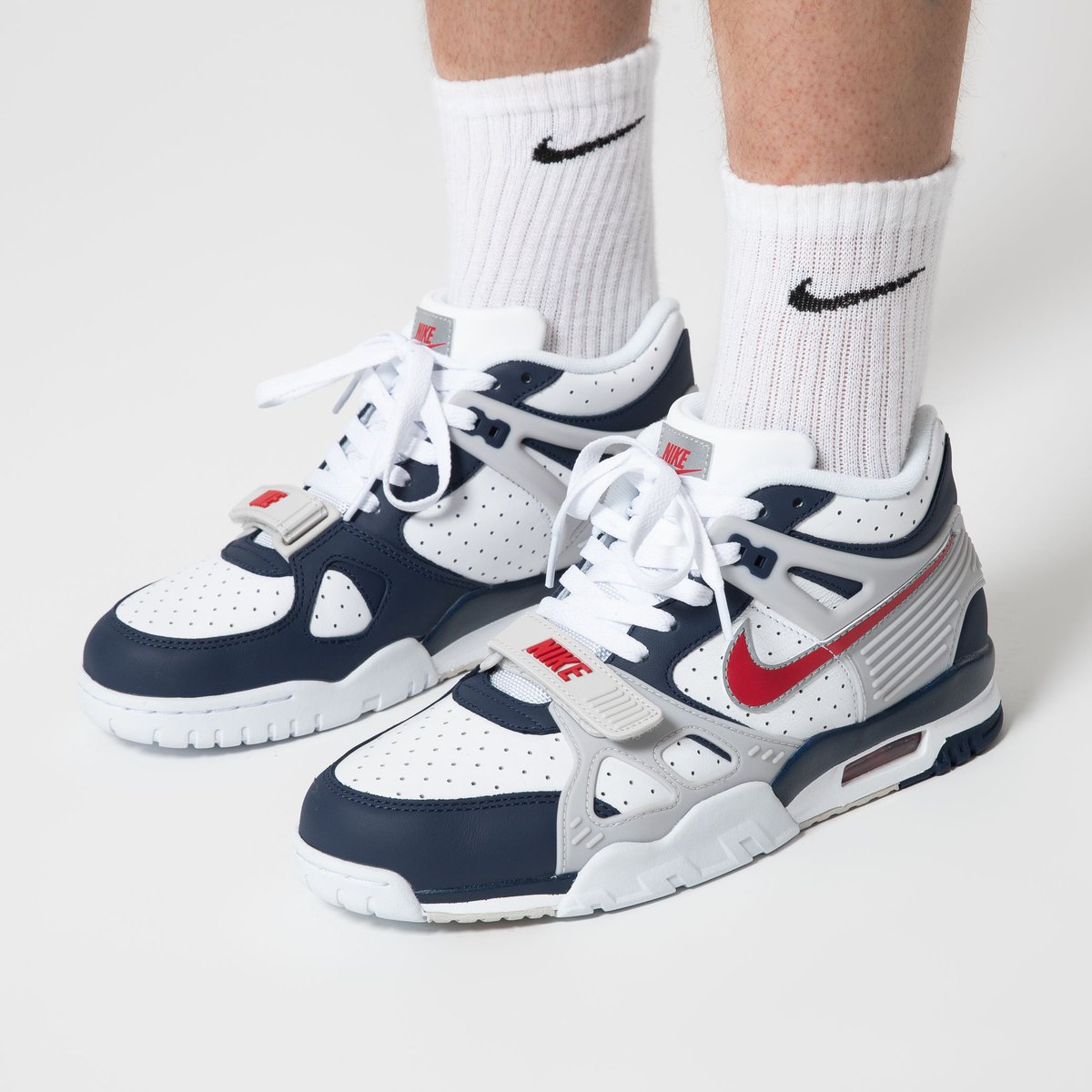 nike air trainer 3 bo jackson