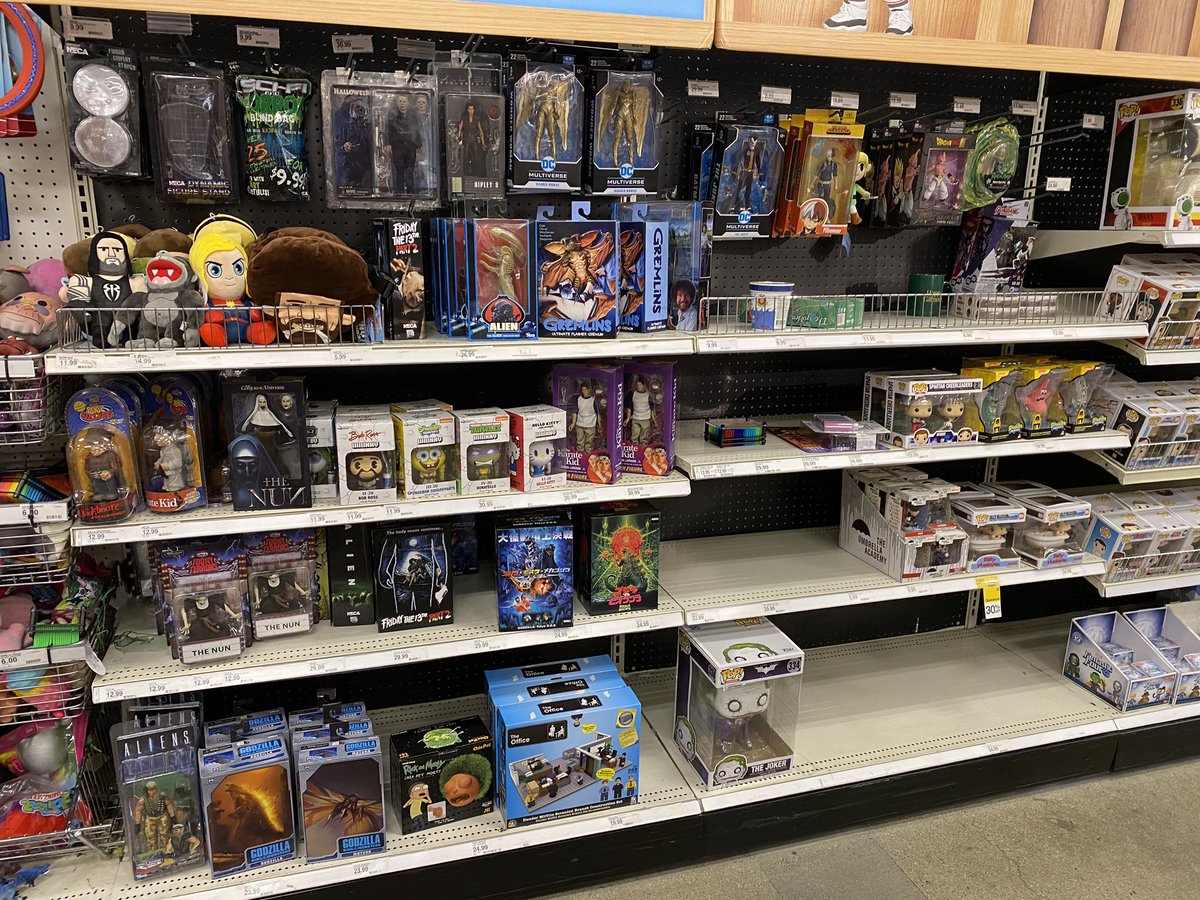 T_Dad_K_Kid's tweet photo. Damn! I missed it. Or hopefully this store just didn’t get any yet. They did have some nice figures and I wanted to grab some #Godzilla and #Grelims but I’m budgeting for #TMNT https://t.co/PqVo4l2Vi7