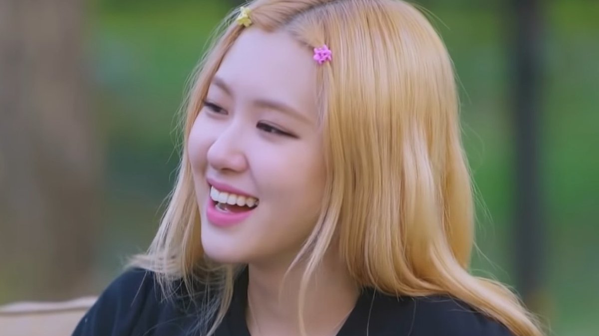 rosé pics (@lqofrose) on Twitter photo 