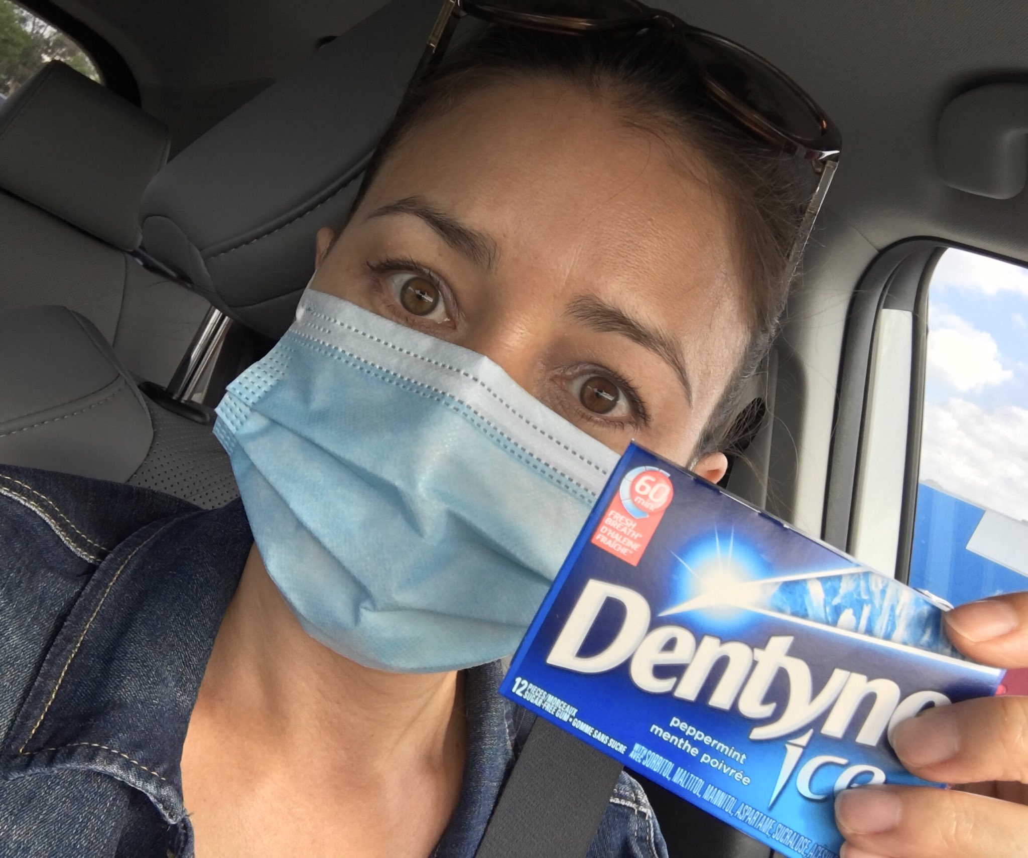 SuLing Goh on Twitter "Notsopro tip chew gum when you’re wearing a