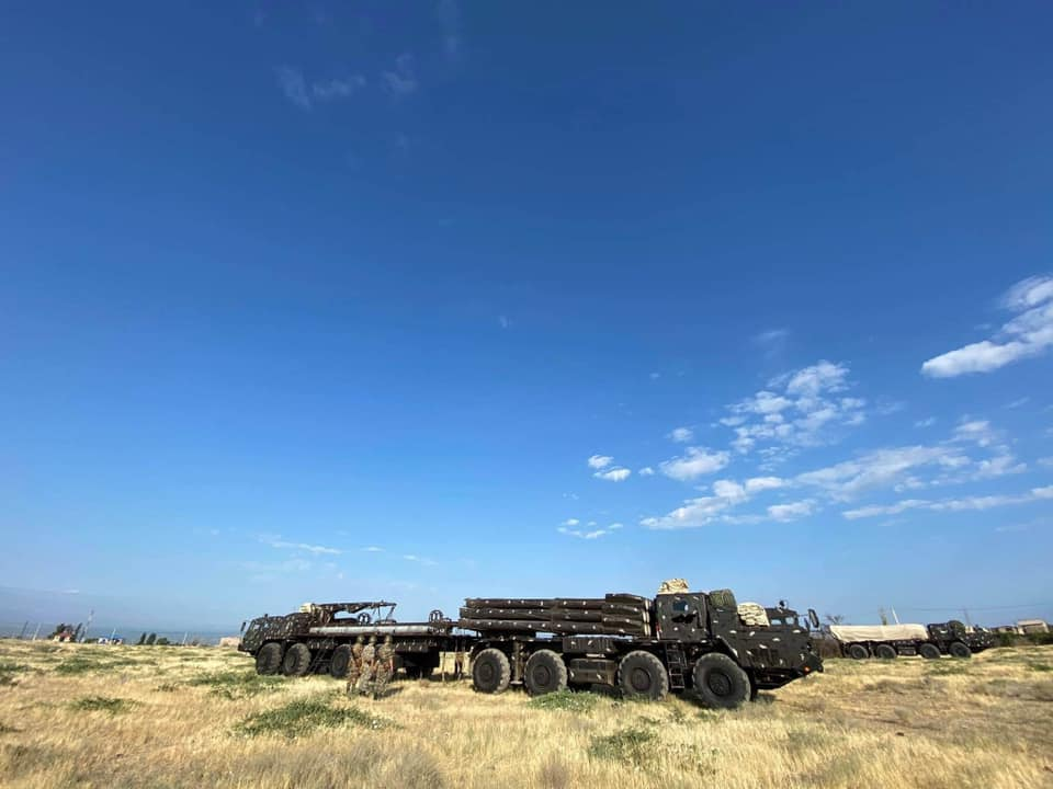 Among the Armenian military equipment involved in today's combat readiness inspection are Smerch MLRS and Tochka-U tactical ballistic missile systems. 105/ https://www.facebook.com/shushanstepanyan/posts/3098075943561878
