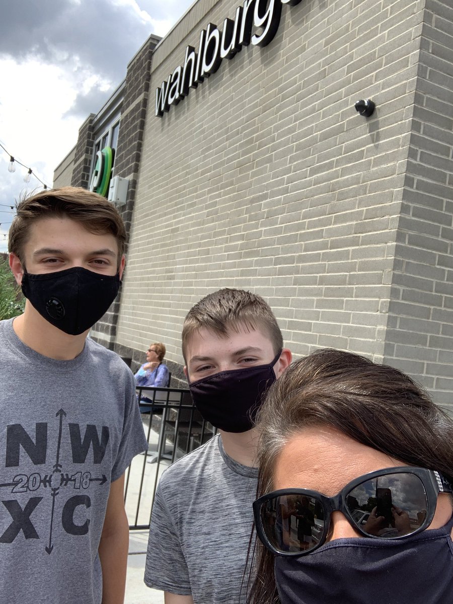 JLFeaman's tweet photo. Took a day trip to @Wahlburgers in St. Charles and was sad to not see @DonnieWahlberg but had a fun time with my boys. The food and staff were amazing! We will be back. #WahlburgersSTC https://t.co/KMWvjRtN4i