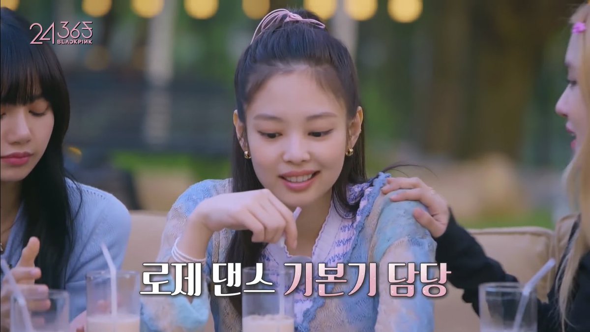 JennieLATAM's tweet photo. [SCREENCAPS] 200801 #JENNIE on 24/365 with #BLACKPINK Episode 5 

🔗 https://t.co/ZvzEV2XXcD

#블랙핑크 #제니 @BLACKPINK https://t.co/k6jb2g9Eqb