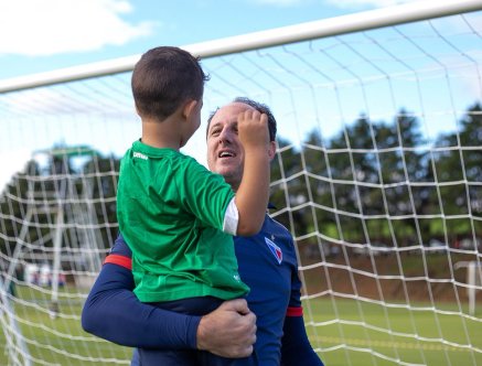 diariochape's tweet photo. "Eu não fui tão bom goleiro quanto o seu pai" 

- Rogério Ceni para o Lorenzo https://t.co/MaZMqXojra