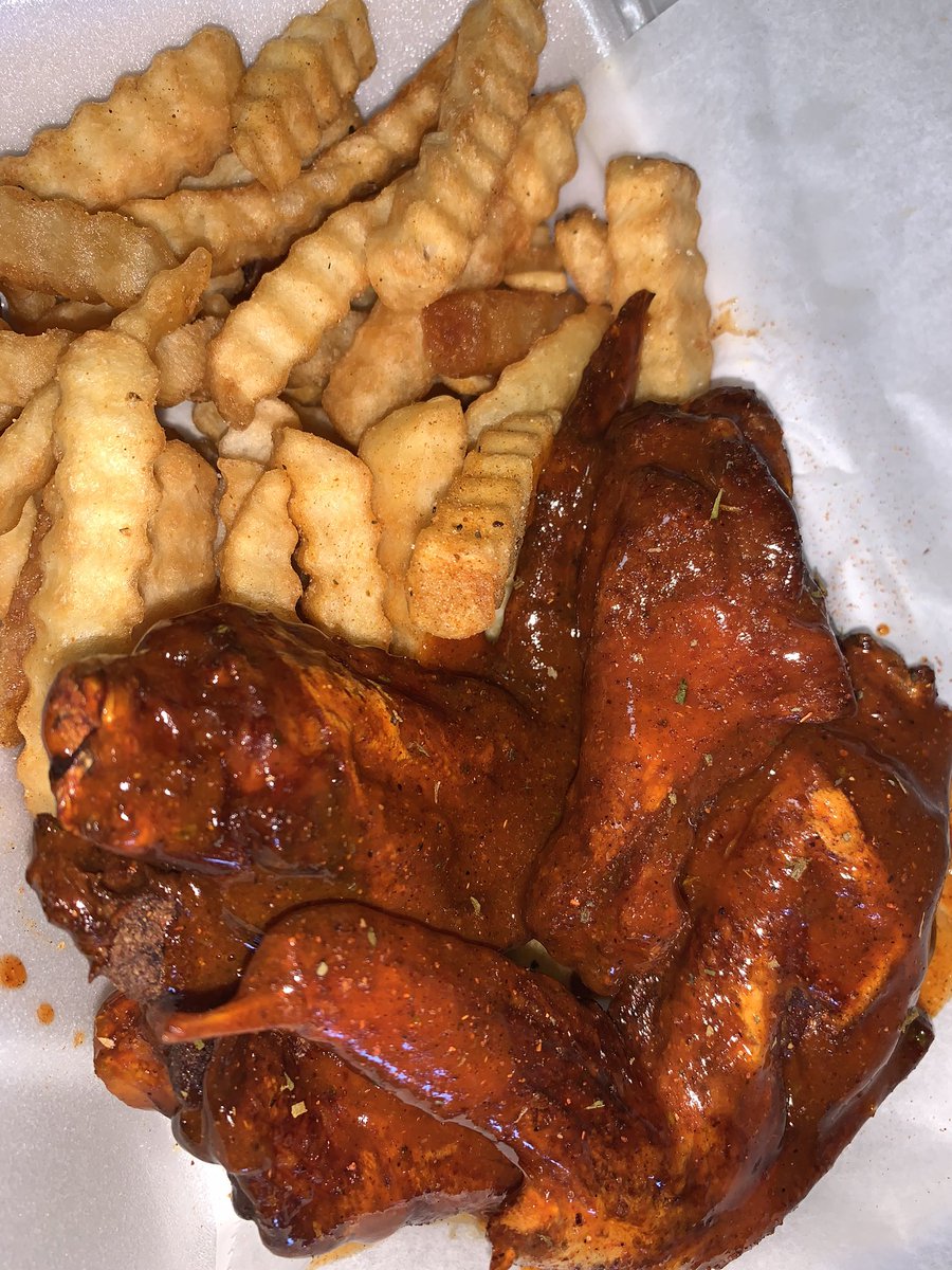 kysweetieee's tweet photo. a simple RT could really help out my Family’s Business 🤍 Been here for almost 2 years &amp; we’re continuing to grow!! https://t.co/YmGOEnRLvJ
