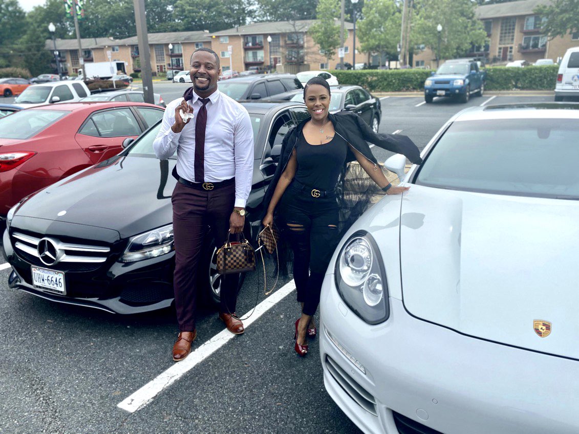 mzbanker's tweet photo. My friends flex so hard 😆🔥 #LouisVuitton #GucciGang #Porsche #Benz #InternationalFriendshipDay https://t.co/zXfQXZFp9x