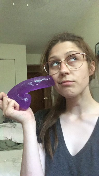 Look what I bought 😏😈 https://t.co/PV8GSC300M