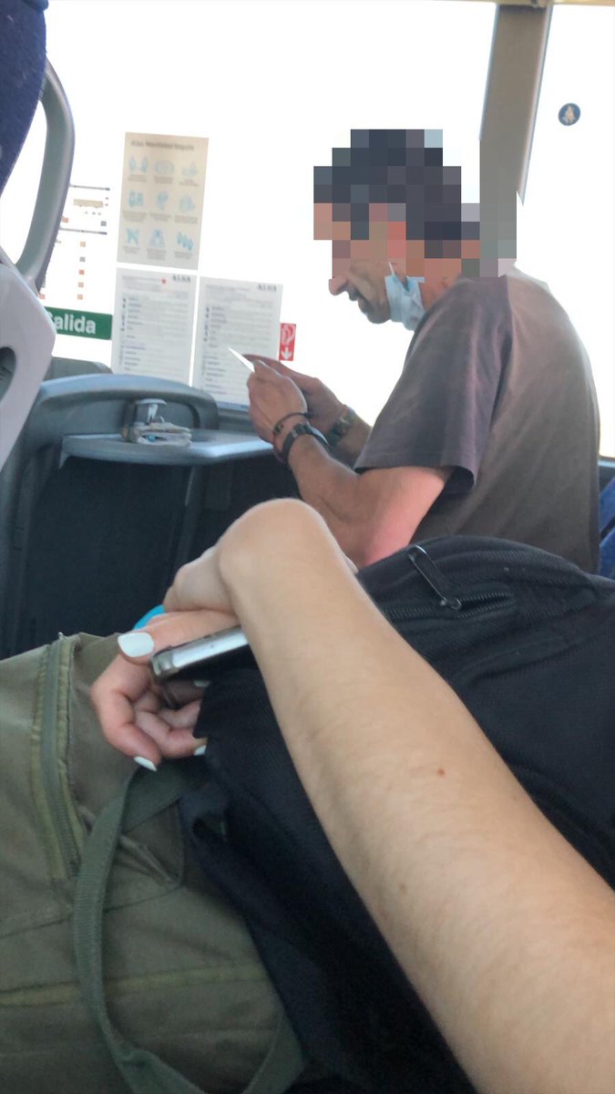 luyne02's tweet image. Esto se permite en los #Autobuses #Alsa @policia camino #Bilbao #Leon autobús 35.