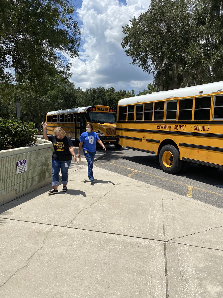 KaseyCavanaugh2's tweet photo. That’s a wrap! Last day of Summer Literacy Camp at Parrott Middle School today. So proud of the students, parents and educators who made this happen. Thank you!
#ParrottPRIDE
#WeEducateKids
#SummerLiteracyCamp
#HernandoStrong
@DSP_Admin
@HernandoSchools https://t.co/xRkJQ7GmFT
