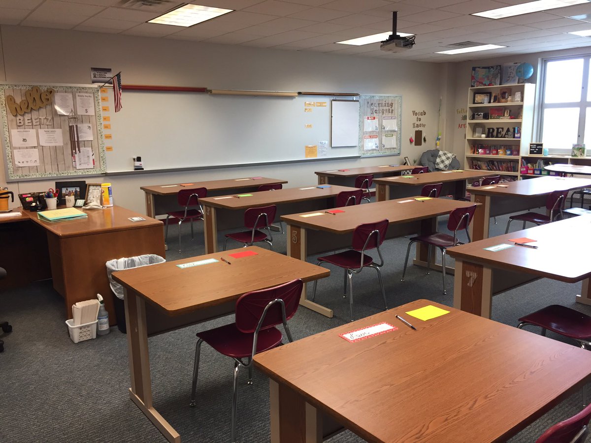 melanie_beetz's tweet photo. Ready for my fabulous 4th graders to return to school! #WatchSunmanDearborn https://t.co/p6dmAX0NLW