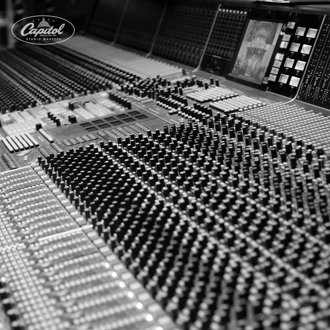FirstCom_Music's tweet photo. This is where dreams are made... #CSMxFC #CapitolStudioMasters https://t.co/dpXgW3PNCH