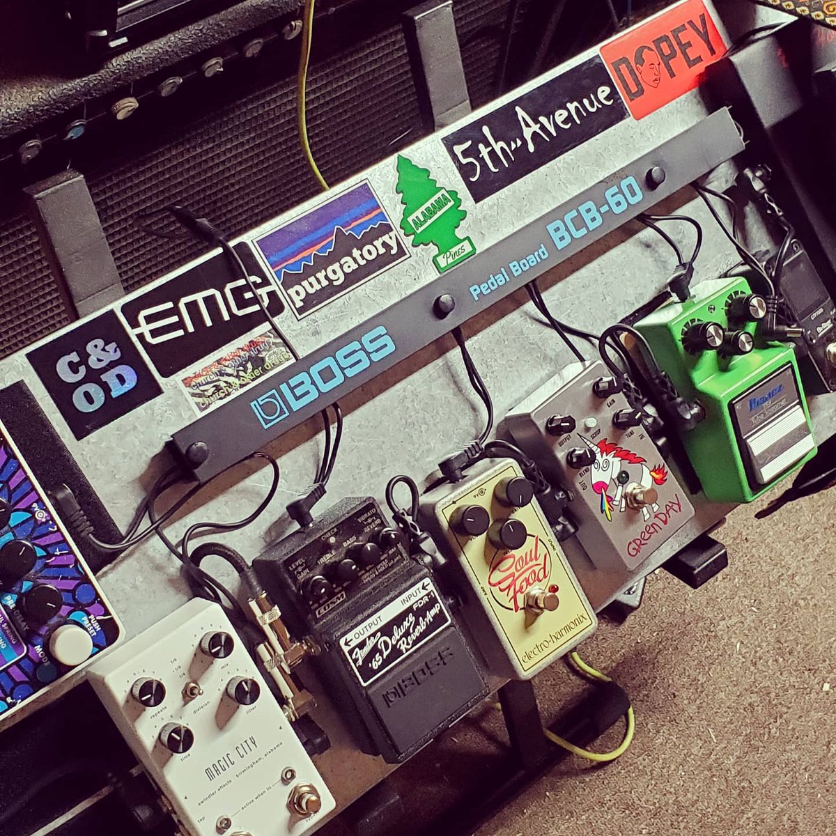 bencrofford's tweet photo. @Dopeypodcast and @COtherdrugs really tie the pedalboard together. https://t.co/bu7rIYYVW3