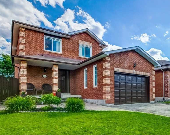 rosskay's tweet photo. #DataNotStats #GTAre
A short 4 months ago all you buy in this neighbour for less than the price this home would cost is a SEMI which two non-#TWH #HomeBuyers acquired.
Imagine if they were told to wait and provided proof?
Luvin #Scarborough right now! https://t.co/9k2IsqbSWk