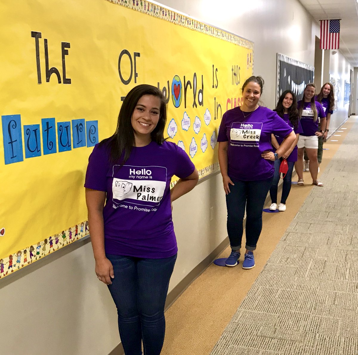 rachael_palmer2's tweet photo. 2nd Grade Team is ready to kick start a great year! Car Parades should now forever be a thing. 💜 #pre2021 #2ndgrade #maskup #welcomebackpanthers https://t.co/82DYlQfqu4