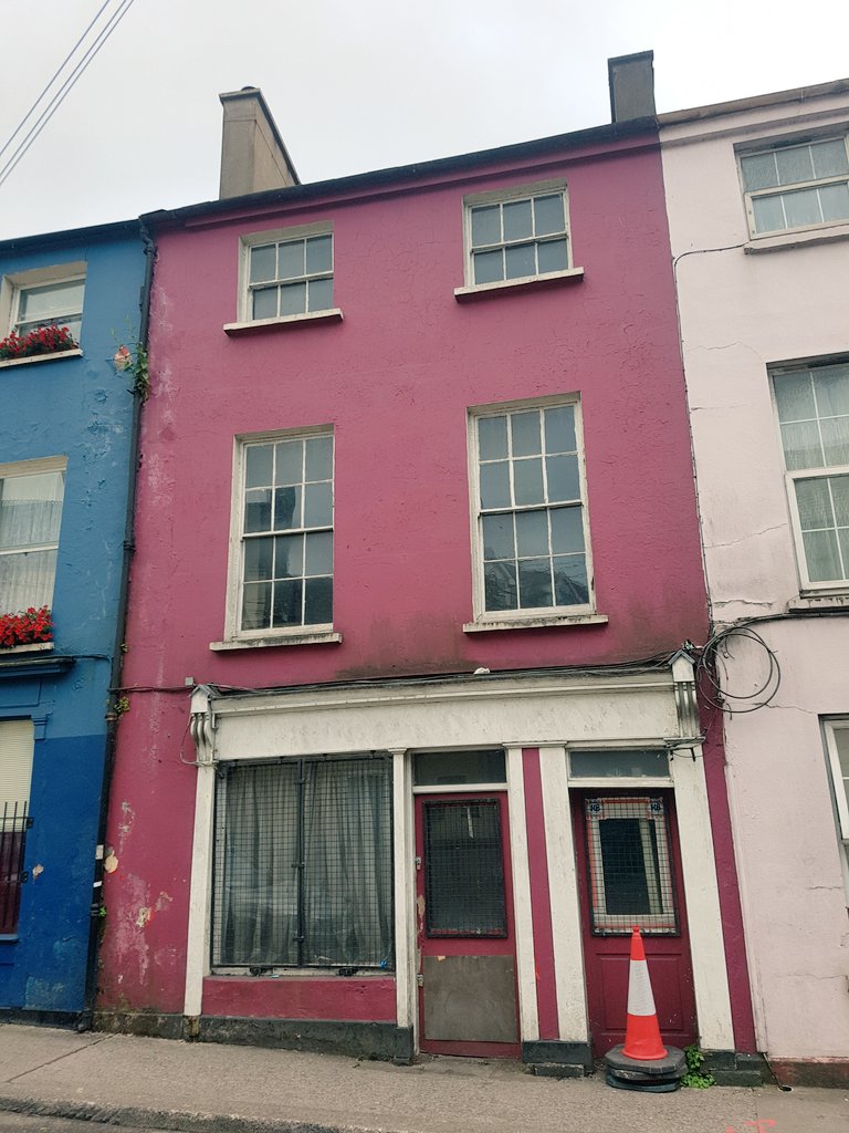 sadly this  #Cork list goes on & on,check out this lovely shop front,be amazing space restored, enjoyed for home, work & playno reason at all this can't change & change quickly  #pfg #homeless  #dereliction  #culturalheritage  #socialcrime