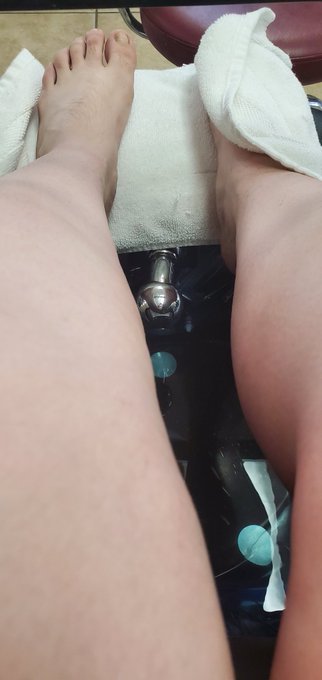 Getting my toes done now xoxoxo soooo soft https://t.co/DWGufuXUB4<a href="/tag/happyvalentinesday2021"class="tags"><span>#happyvalentinesday2021</span></a>