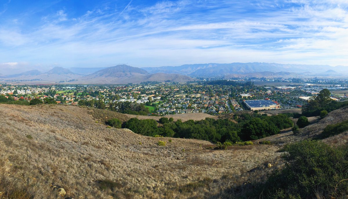 City_of_SLO's tweet photo. Get that Friday feeling on the trails of SLO. Check out one of the many open space trails to practice some physical distancing. Keep doing your part to #SupportSLO and help #SLOtheSpread.
⛰ Trails Map: https://t.co/wekovH7BnL https://t.co/JVr4pcbkH6
