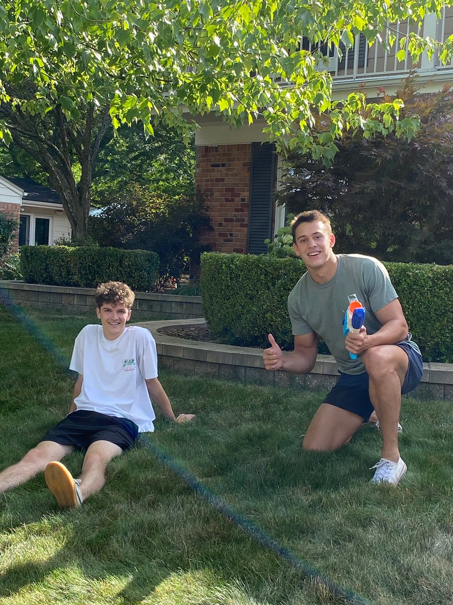 GrovesWW2020's tweet photo. Jackson w/ the elimination of Evan from 2 Hose &amp; 2 Bros #3to2 #itson https://t.co/m7nZ14YTGG