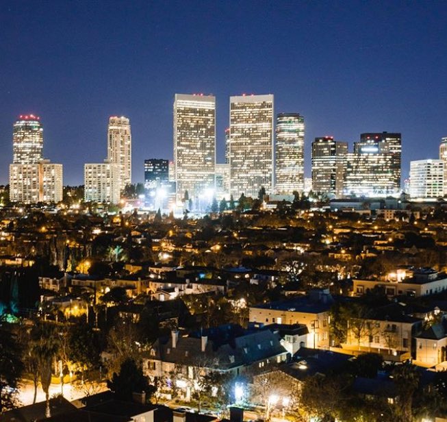 ygcollection_'s tweet photo. Bright lights, big city ✨
Are you about that city life or more of a nature lover? https://t.co/dMWbWqEa2y