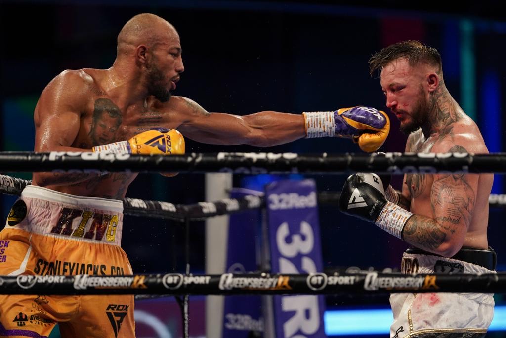 BOXRAW's tweet photo. 'King' Arthur defends his crown. Yarde showdown next? #ArthurSpelman https://t.co/xgH1vGQ7gI