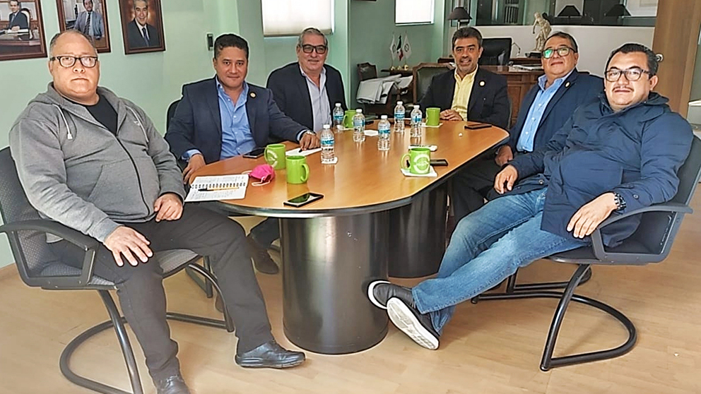 CONACCA's tweet photo. El #Presidente de @CONACCA, @Mfgracian, abordó los temas de las Facilidades Fiscales y el Trabajo Administrativo, en la primera Reunión de Trabajo Presencial luego de un poco más de cuatro meses de emergencia sanitaria. https://t.co/L924mQtyIN