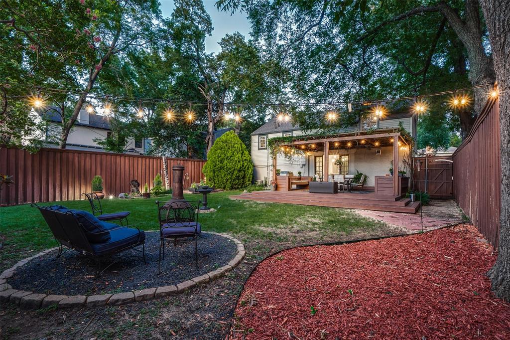 jarradbarnes's tweet photo. Just Listed at 5207 Pershing Street in Dallas and offered at $540,000.   Imagine living in this quintessential Charles Dilbeck bungalow that marries the old-and-new. Must See!
Contact Jarrad to book your showing. #jarradbarnes #daveperrymillerrealestate https://t.co/Xb7m81pXLL