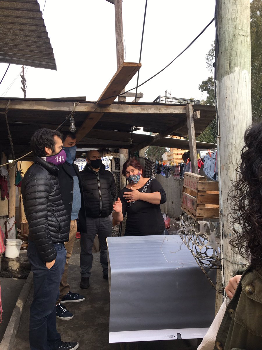 M_ClubTorino's tweet photo. Esta mañana estuve acompañando a @JuanMaquieyra presidente de @IVCBuenosAires, @Salas_Gabriel y #LucasFornari en una recorrida por barrio #LaCarbonilla.

@MariaMigliore  @horaciorlarreta https://t.co/IFYIQM62Oe