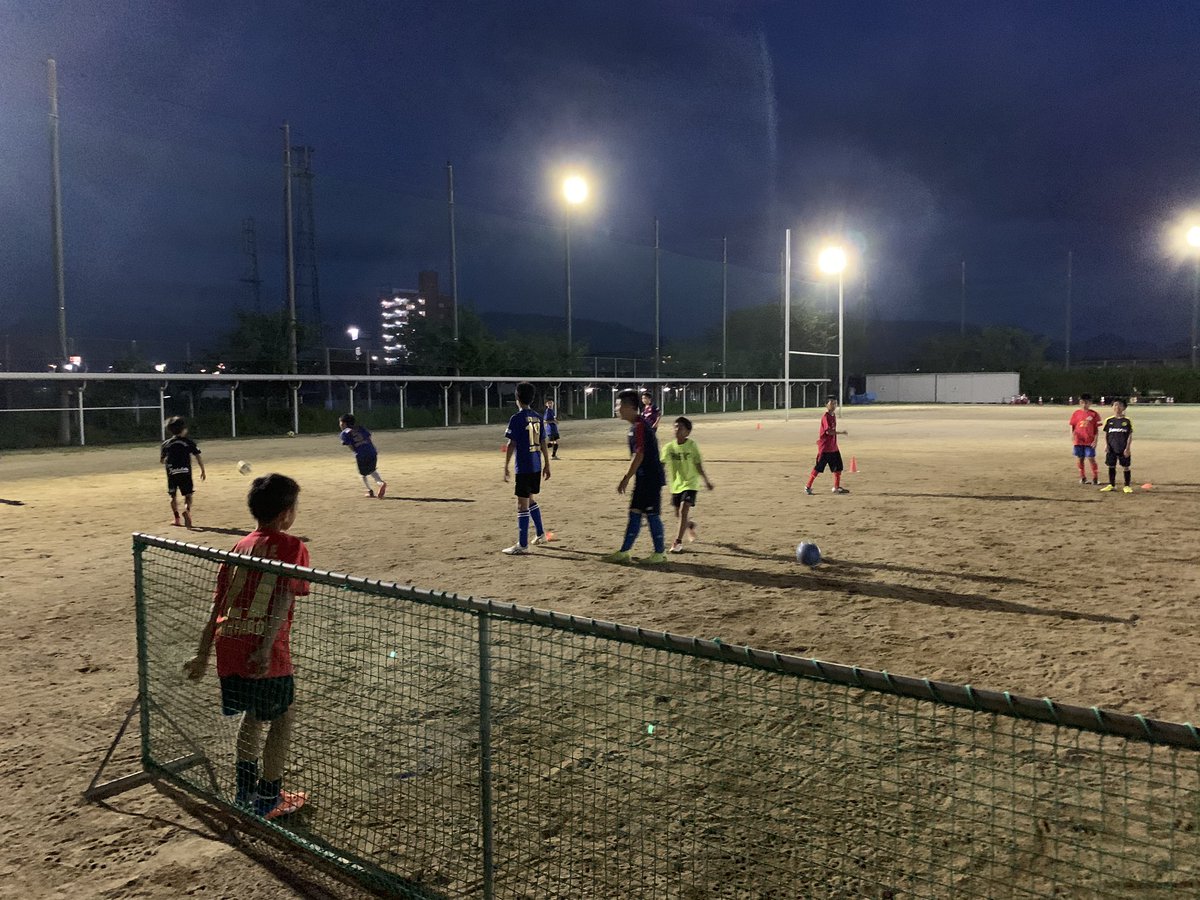 EffortSchool's tweet photo. 活動日誌を更新しました。
https://t.co/MqxcR9uOo9

#サッカー
#松山市
#サッカースクール
#エフォート
#松山城南高校グラウンド
#ゲームトレーニング
#新規体験者歓迎 https://t.co/tkmLMmozss