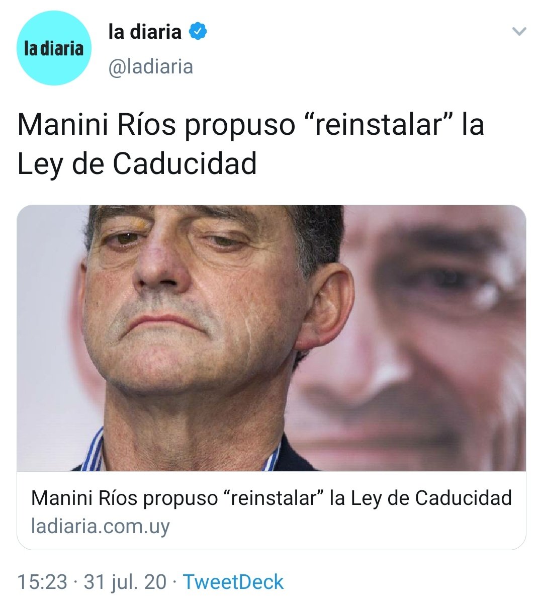 AlfTuitea's tweet photo. Saluden a la democracia que se nos va... https://t.co/hc5HqcPtvI