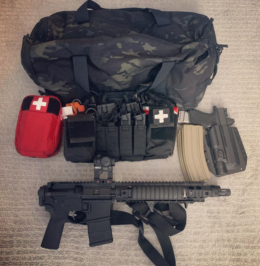 BravoHolsters's tweet photo. Just in case the “Little hand says it’s time to rock and roll”
. . . .
Repost from @johnnyutah556
#arpistol #ar15 #urxmafia #kacurx2 #556 #2a #2ndamendment #streamlight #kac #urx #b5systems #sbtactical #sba4 #truckgun #aimpointt1 #unitytactical #glock19 https://t.co/q07r2qZQmK