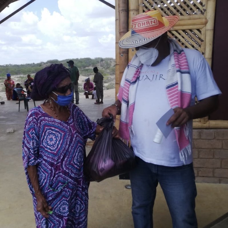 marykaycolombia's tweet photo. ✨💕Mary Kay Colombia hizo una donación del Alcohol en Gel ✨💦 a la Fundación Proyecto Guajira y👭Fundación Mujeres del Mundo Anna Perenna 💕para proteger a las personas que más lo necesitan. 🤗 Conoce más aquí 👉🏻https://t.co/cBwth7cbzK
#MaryKayColombiaNosCuida #SpreadLove https://t.co/PMSWLUgvLR